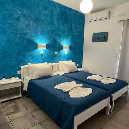 Pavlina 4* Karterados (Santorini)