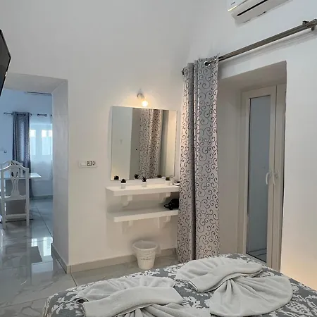 Pavlina 4*