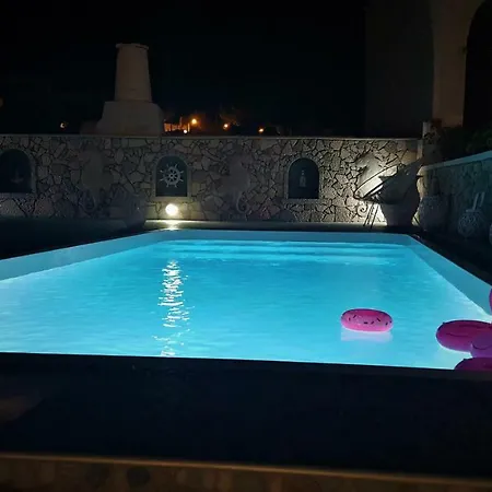 Pavlina Pensión 4*