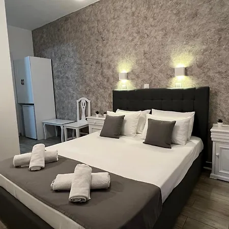 Pavlina 4* Karterados (Santorini)