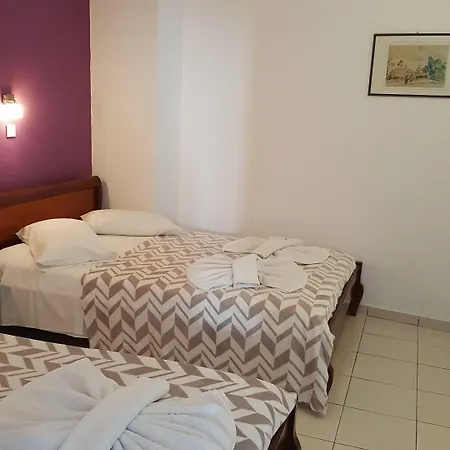 Pensjonat Pavlina Karterados (Santorini)