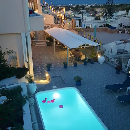 Pavlina 4* Karterados (Santorini)