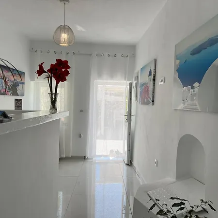 Pavlina Πανσιόν 4*