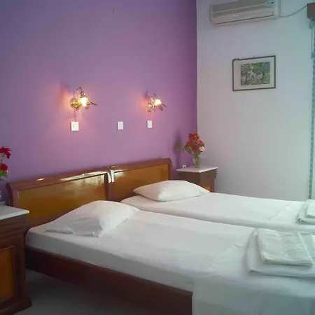 Pavlina 4*