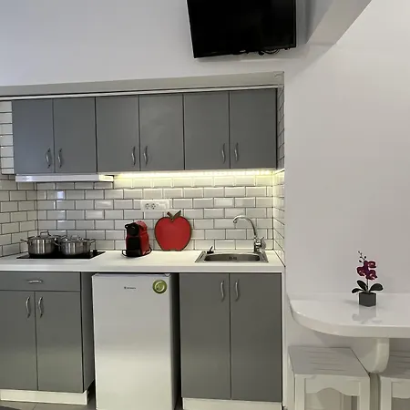 Πανσιόν Pavlina Santorini Island