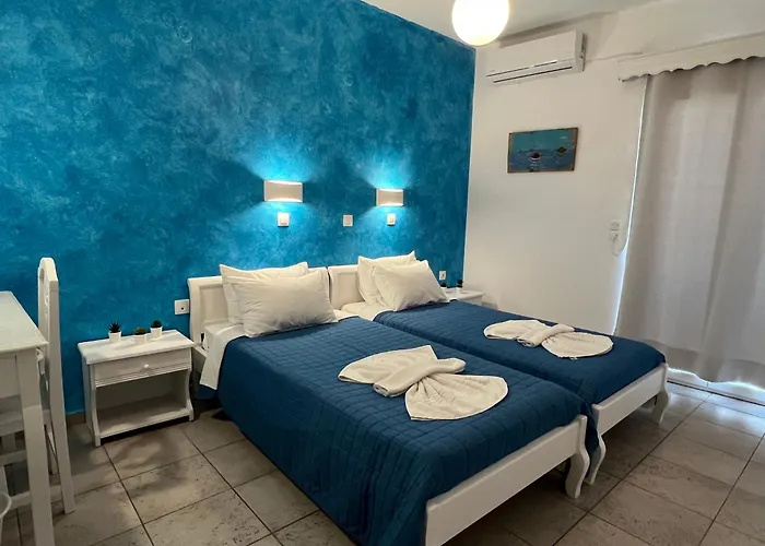 Pavlina 4* Karterados (Santorini)