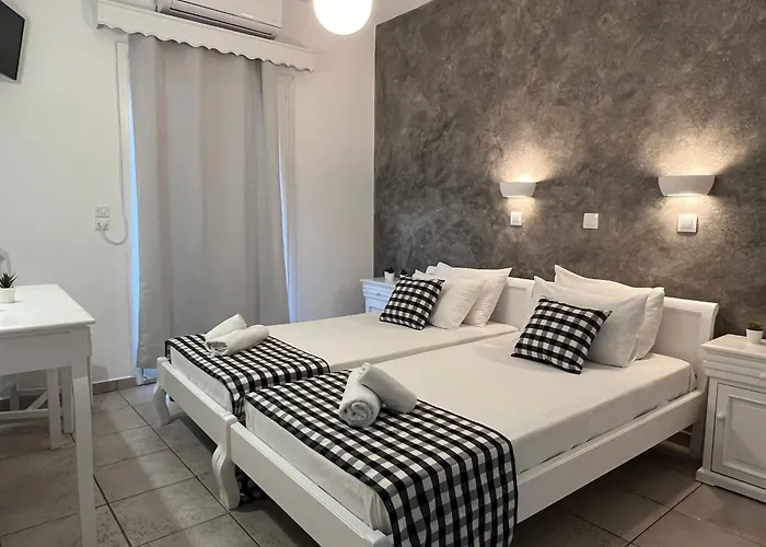 Pavlina 4* Karterados (Santorini)