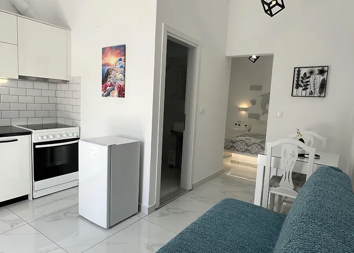 Pavlina Gasthuis Karterados (Santorini)