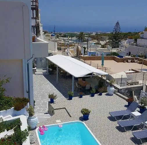 Pavlina 4* Karterados (Santorini)