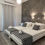 Pavlina 4* كارتيرادوس