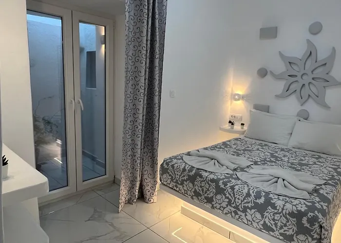 帕弗林纳别墅酒店