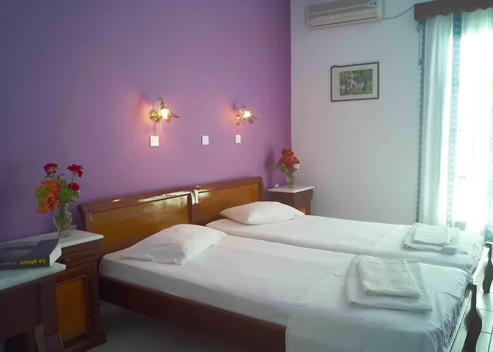 帕弗林纳别墅酒店 4*