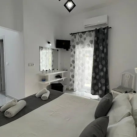 Pavlina Pensionat Karterados (Santorini)