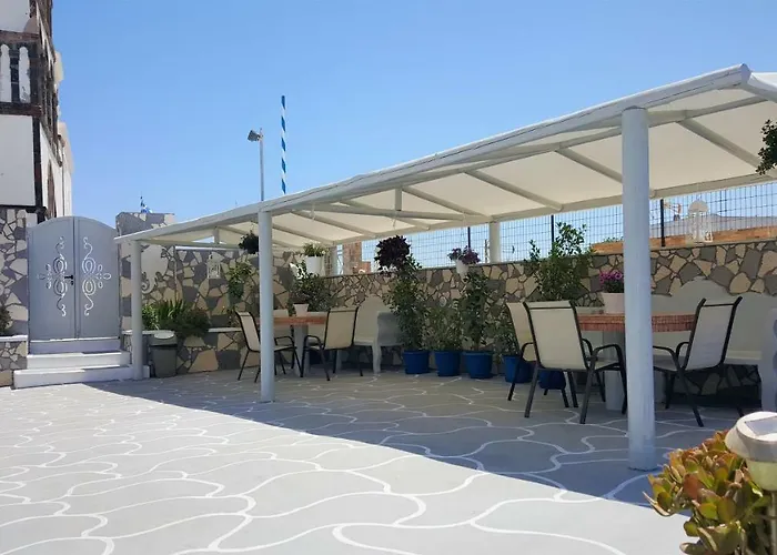 Pavlina Πανσιόν